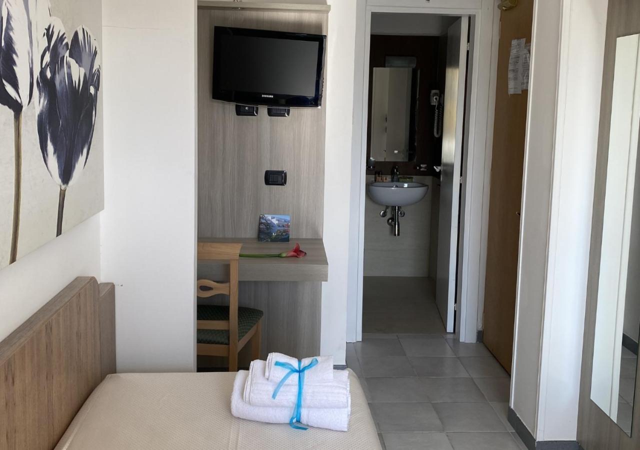 אוטרנטו Hotel Degli Haethey מראה חיצוני תמונה