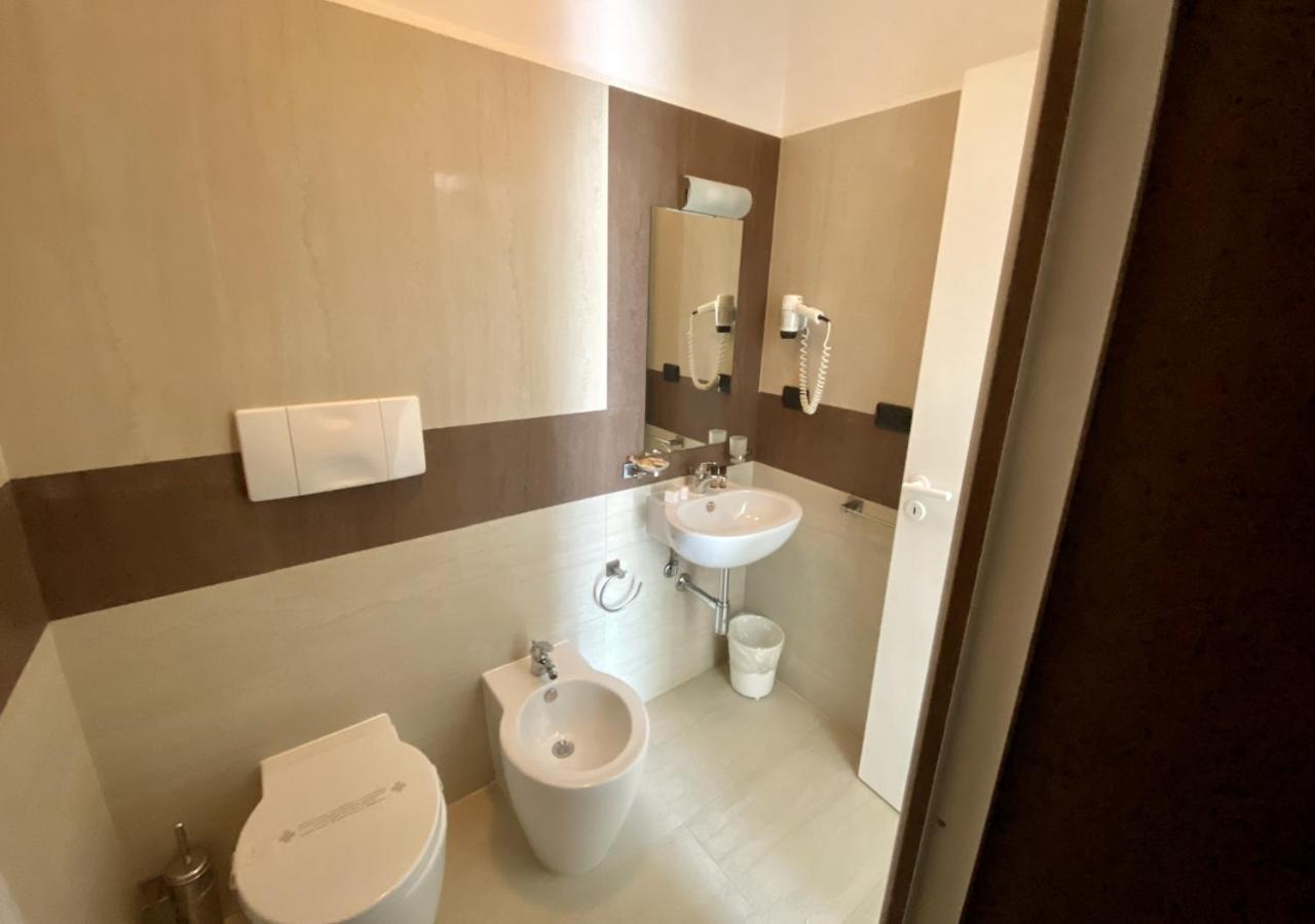 אוטרנטו Hotel Degli Haethey מראה חיצוני תמונה