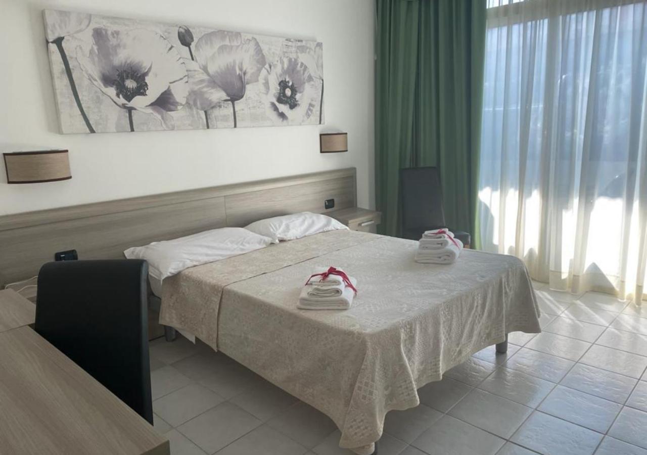 אוטרנטו Hotel Degli Haethey מראה חיצוני תמונה