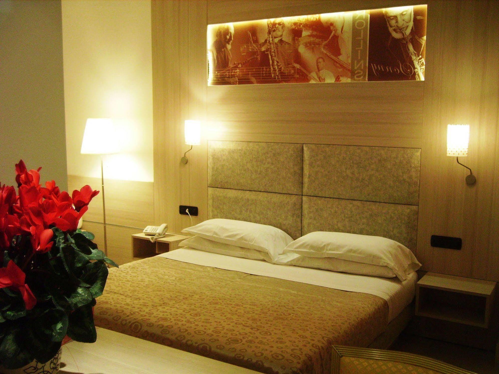 אוטרנטו Hotel Degli Haethey מראה חיצוני תמונה