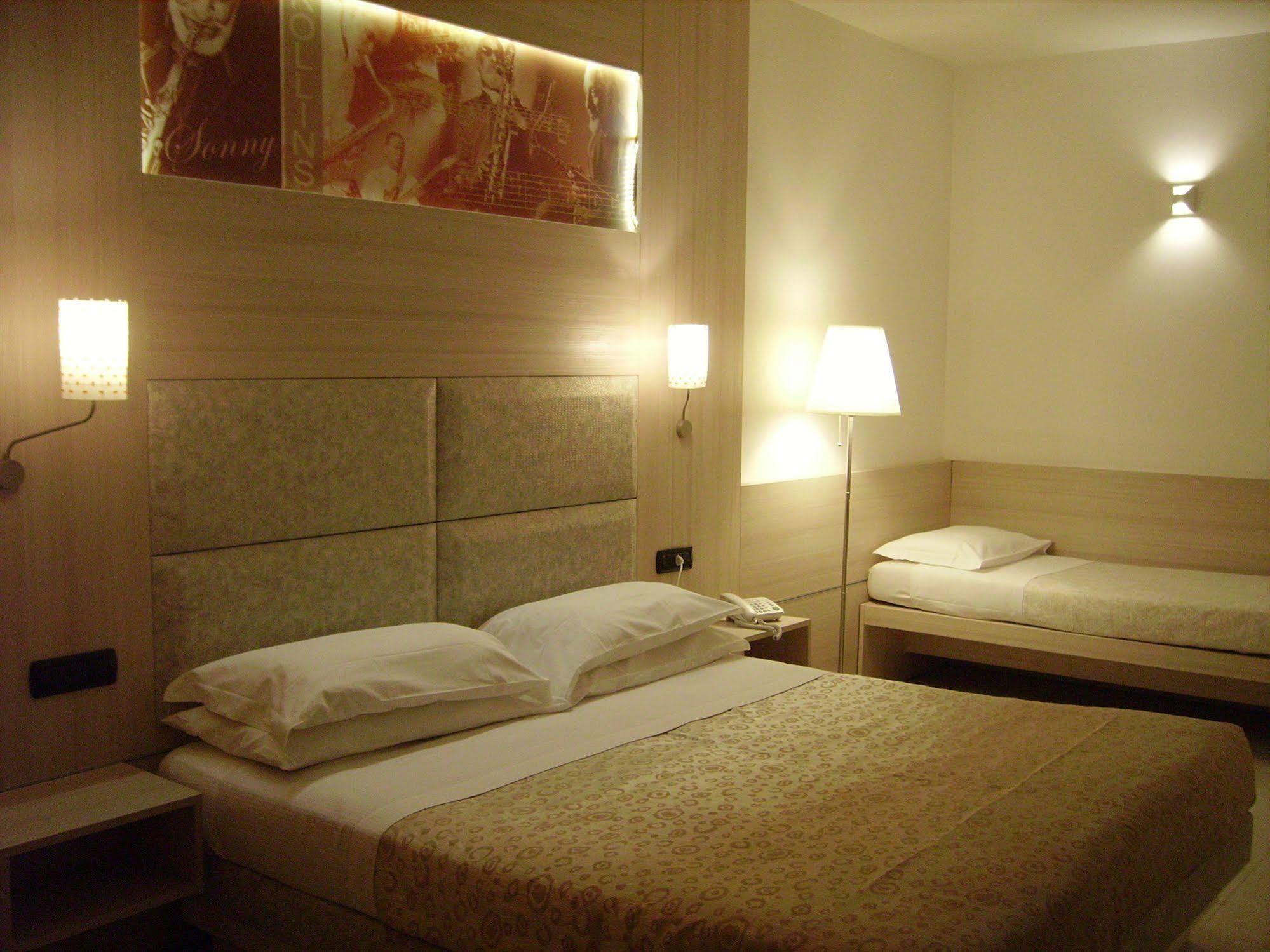 אוטרנטו Hotel Degli Haethey מראה חיצוני תמונה